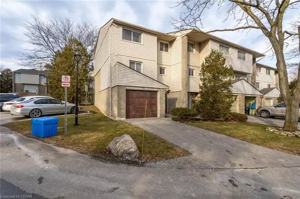 Middlesex, ON N6C 5B4,300 SANDRINGHAM CRES #48