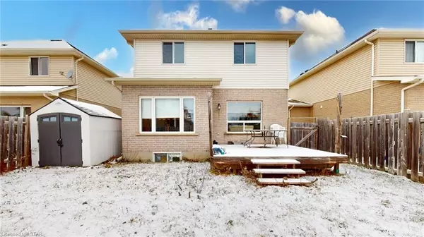 London, ON N6H 0G1,960 BITTERBUSH CRES #32