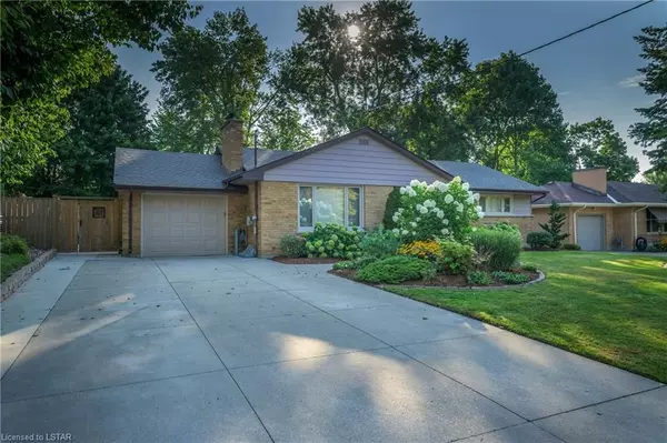 Middlesex, ON N6H 3C1,236 DEER PARK CIR