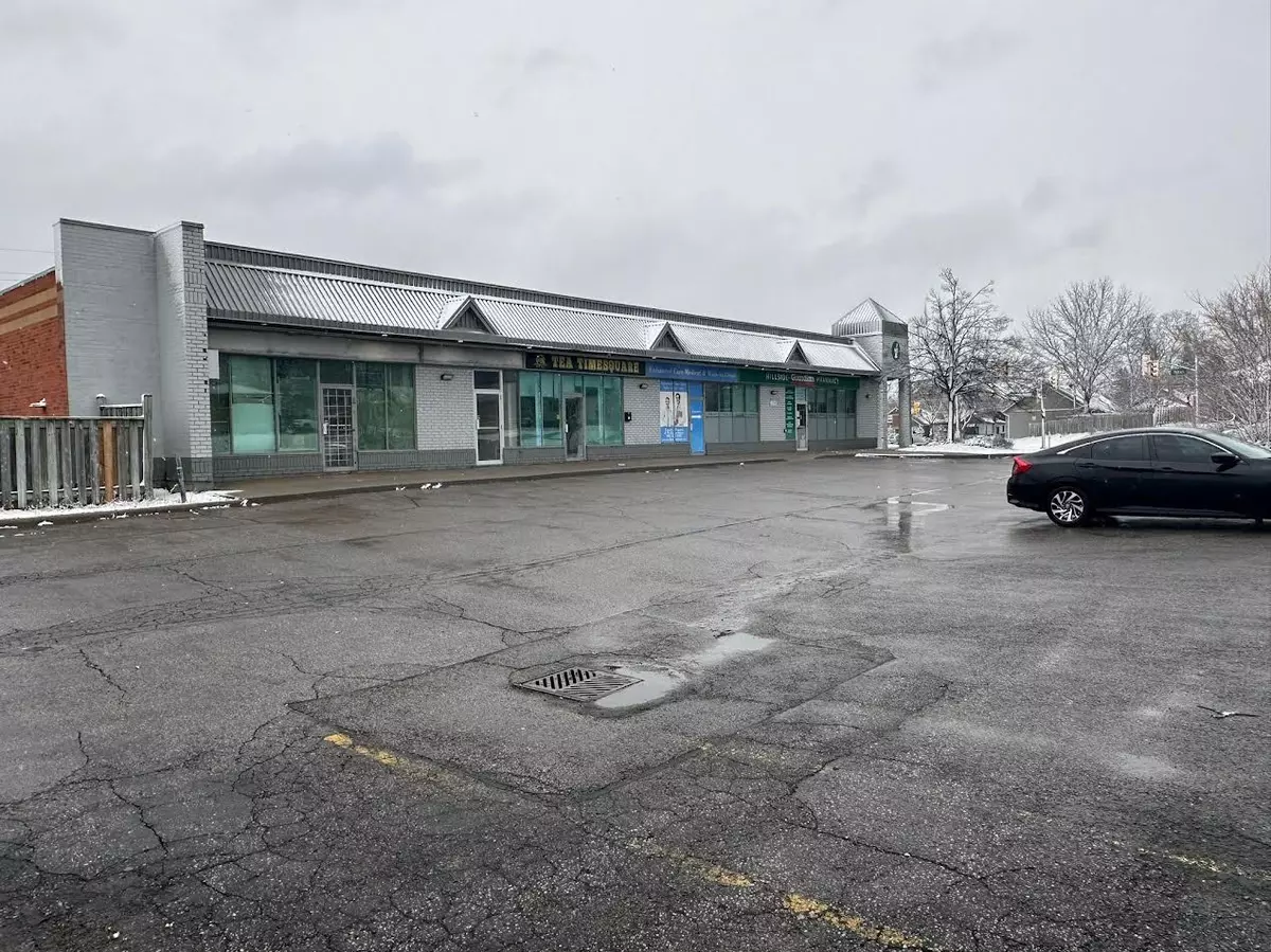 Oshawa, ON L1J 1T4,303 Hillside AVE #3,4