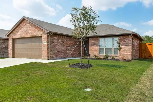 1513 Sunburst Drive, Fort Worth, TX 76140