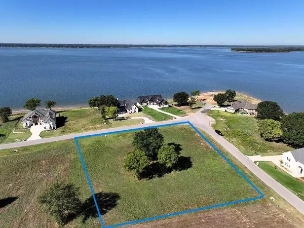 Mabank, TX 75143,551 Shore Line Drive