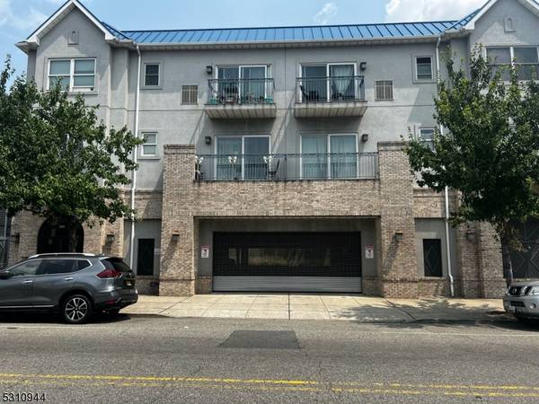 130 South St #3C, Newark City, NJ 07114