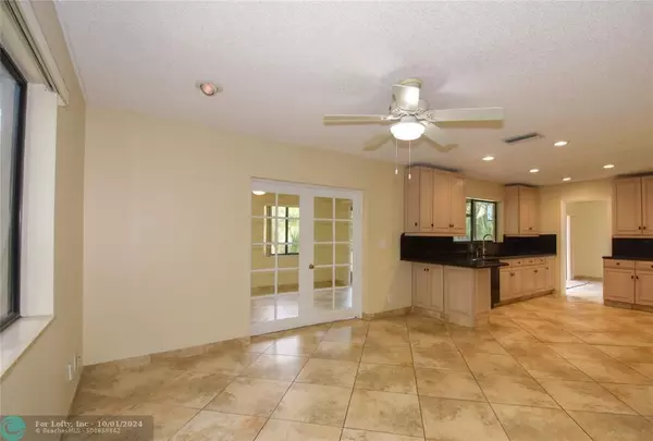 Boca Raton, FL 33487,4893 Willow Dr