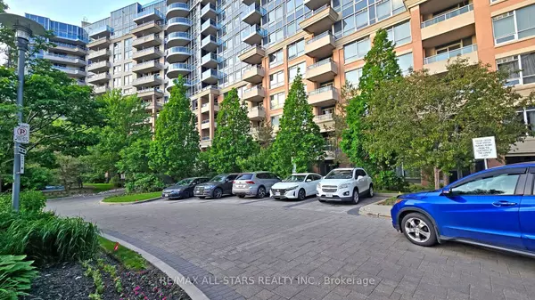 Markham, ON L3R 8A6,33 Cox BLVD #1226