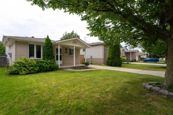 Windsor, ON N8W 5N9,1657 Blairwood CRES