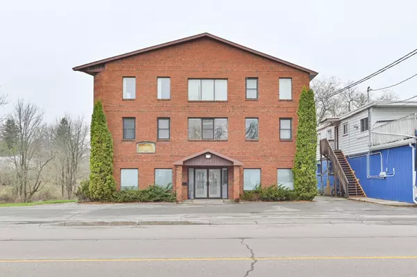 Centre Hastings, ON K0K 2K0,108 Russell ST #1st Fl