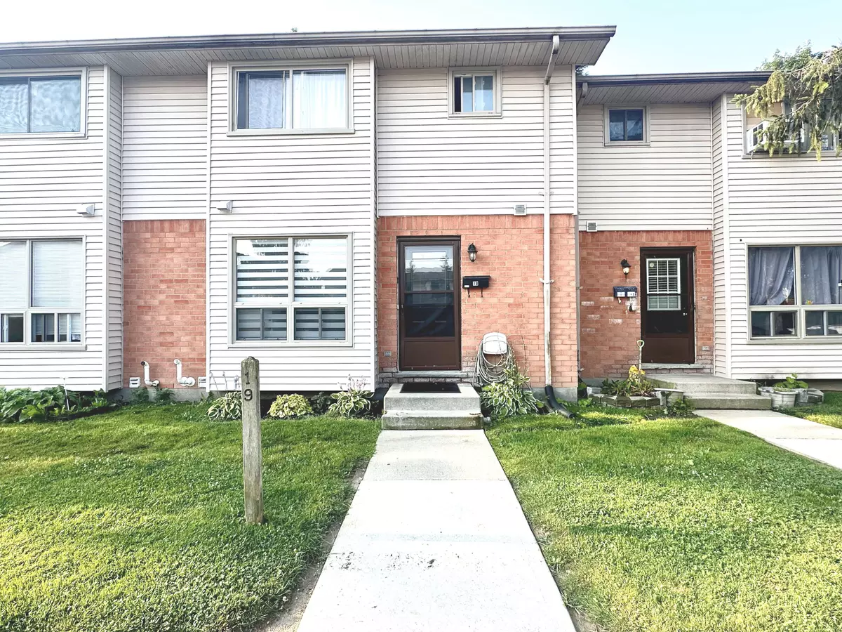 London, ON N6C 5K3,355 Sandringham CRES #19,