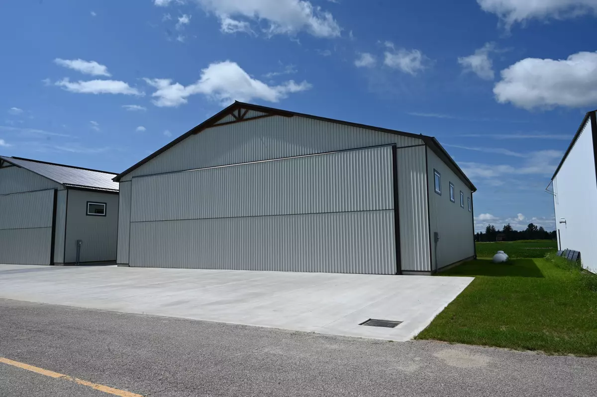 Tillsonburg, ON N4G 4H1,244411 Airport RD #G3-7