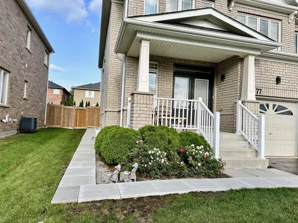 Bradford West Gwillimbury, ON L3Z 0X7,77 Romanelli CRES #Bsmt