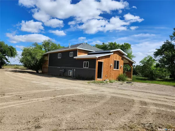 NA Service ROAD, Mclean, SK S0G 3E0