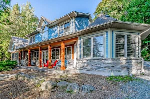 Muskoka Lakes, ON P0B 1M0,1347 ROSSEAU RD #10