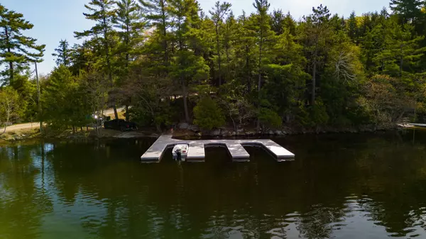 Muskoka Lakes, ON P0B 1J0,0 Highlands Island N/A