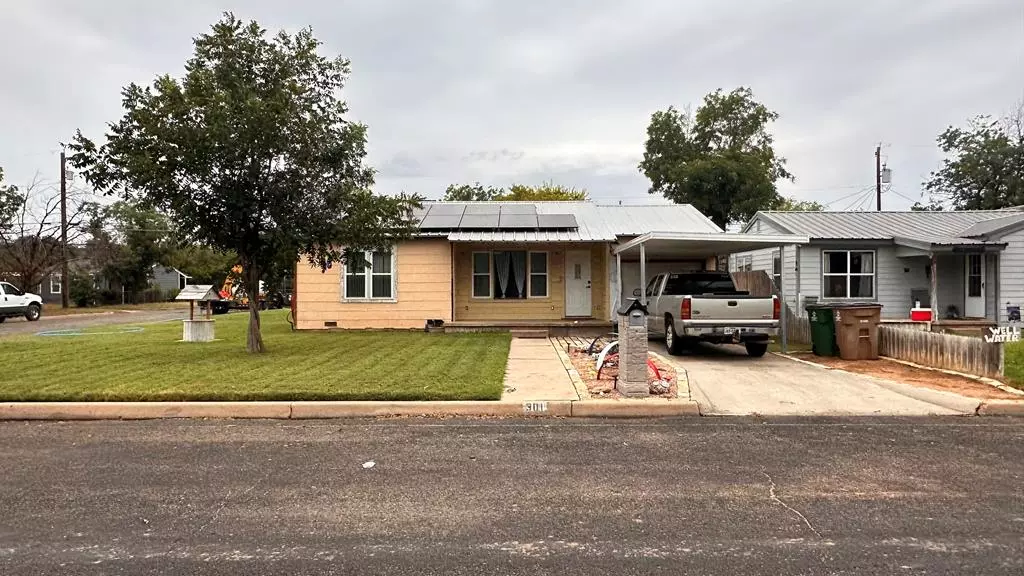 301 St Johns St, San Angelo, TX 76905