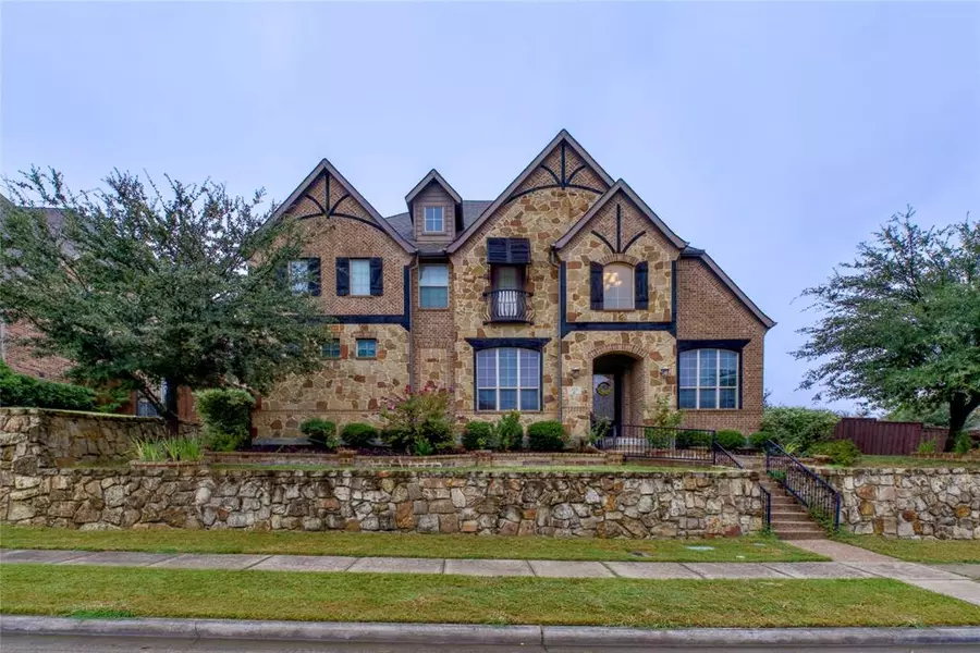 111 San Bernard Drive, Irving, TX 75039