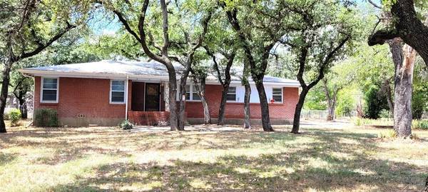 110 Lakeridge Road, Lakeside, TX 76108