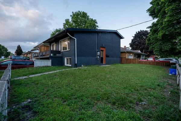 Kitchener, ON N2C 1R8,219 Franklin ST S