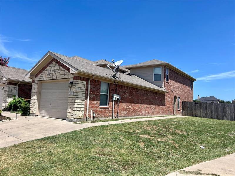 835 Hickory Street, Burleson, TX 76028