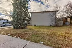 Toronto C15, ON M2J 2C1,2 Clareville CRES