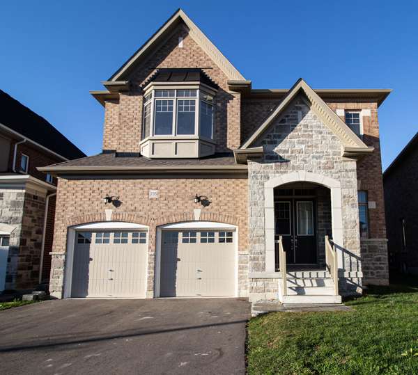 235 Gibson CIR, Bradford West Gwillimbury, ON L3Z 0X1