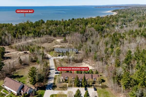 42 Wasaga Woods CIR, Wasaga Beach, ON L9Z 2Y9