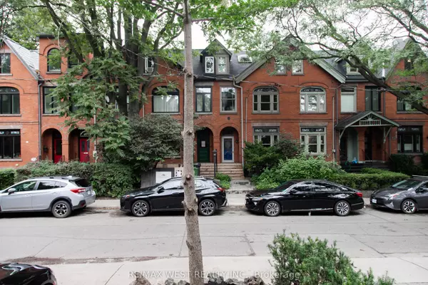 Toronto W01, ON M6K 1K1,17 MELBOURNE AVE #302