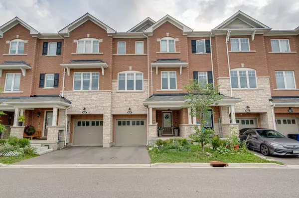 92 Hibiscus LN, Hamilton, ON L8K 0A4