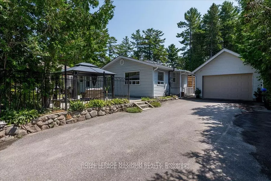 749 River RD E, Wasaga Beach, ON L9Z 2M4