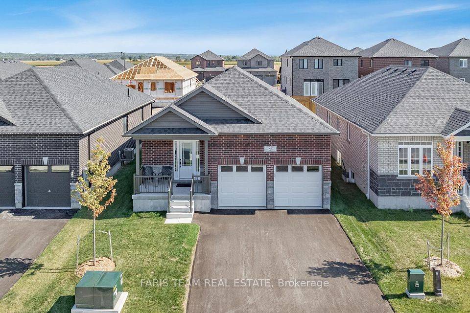 Springwater, ON L0L 1P0,25 Rowley CRES