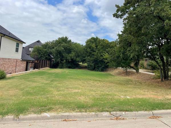 5801 Wester Way, Arlington, TX 76013