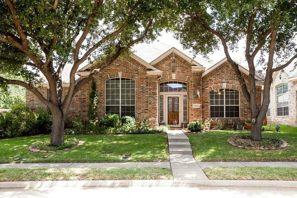 2221 Briary Trace Court, Lewisville, TX 75077