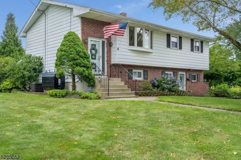 220 Hunt Ave, Pohatcong Twp., NJ 08865