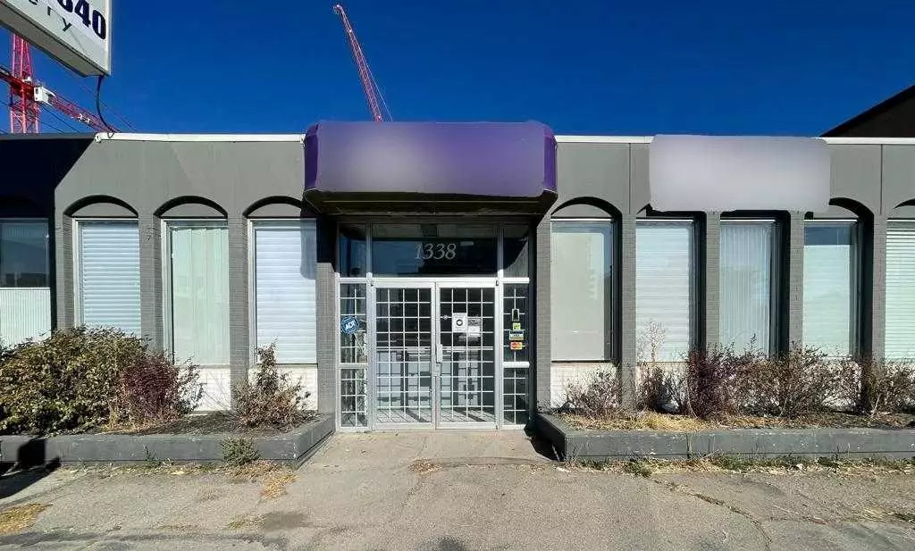 Calgary, AB T3C 0M6,1350 11 AVE Southwest