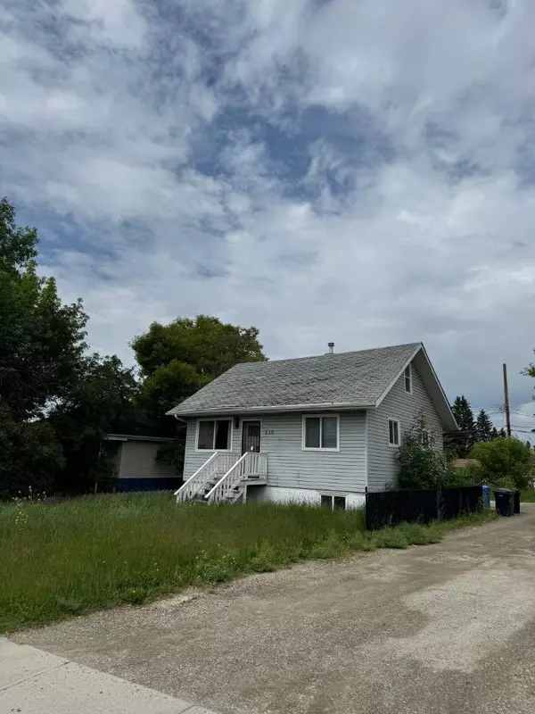 Calgary, AB T2E 2C3,328 29 AVE NE