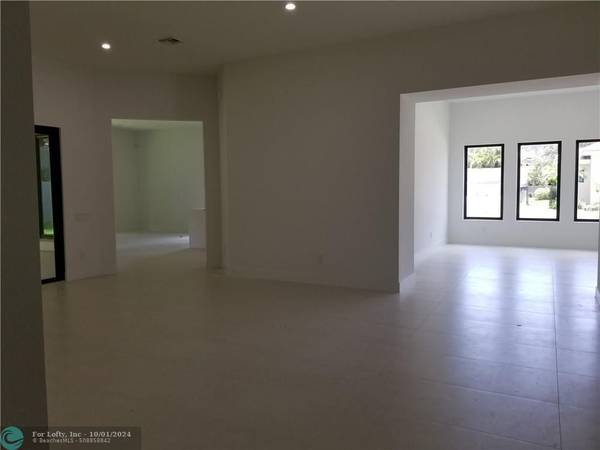 Hollywood, FL 33312,5730 Ashwood Cir