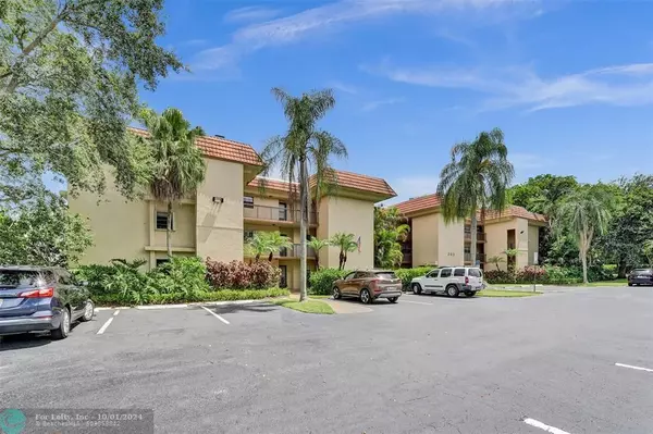 200 Jacaranda Country Club Dr  #2c,  Fort Lauderdale,  FL 33324