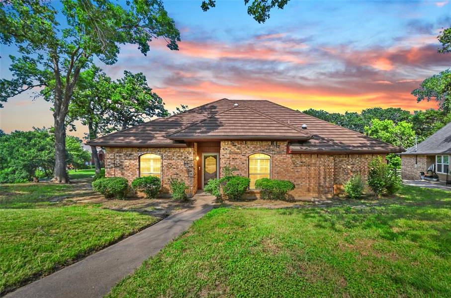 3601 Pelican Court, Arlington, TX 76016