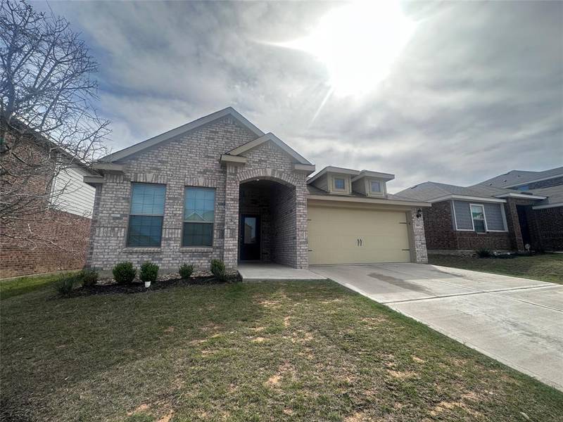 309 Bearman Drive, Fort Worth, TX 76120