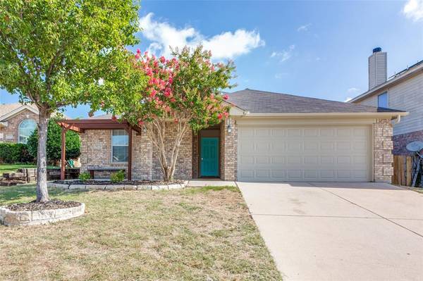 9124 Jason Drive,  White Settlement,  TX 76108