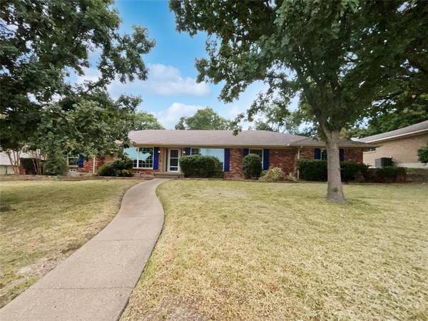 306 Stonecrest Drive, Rockwall, TX 75087