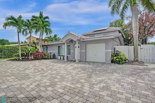 1000 SE 4th Ct, Deerfield Beach, FL 33441