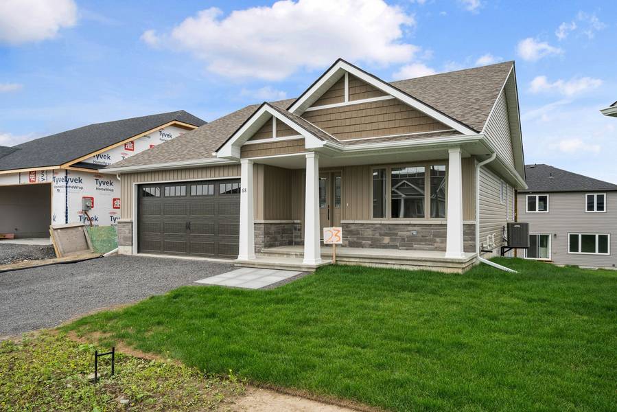 68 Stirling CRES, Prince Edward County, ON K0K 2T0