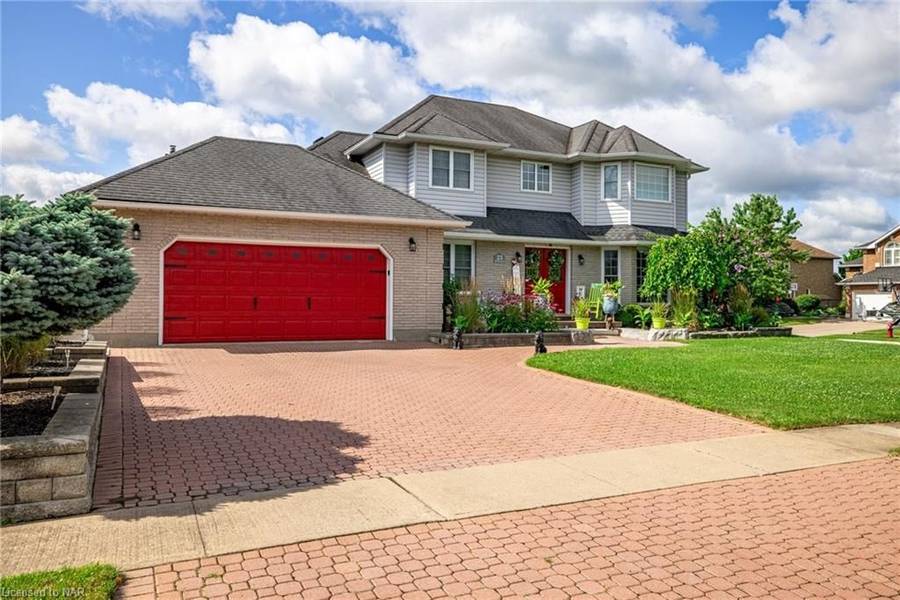 23 Green Meadow CRES, Welland, ON L3C 6X2