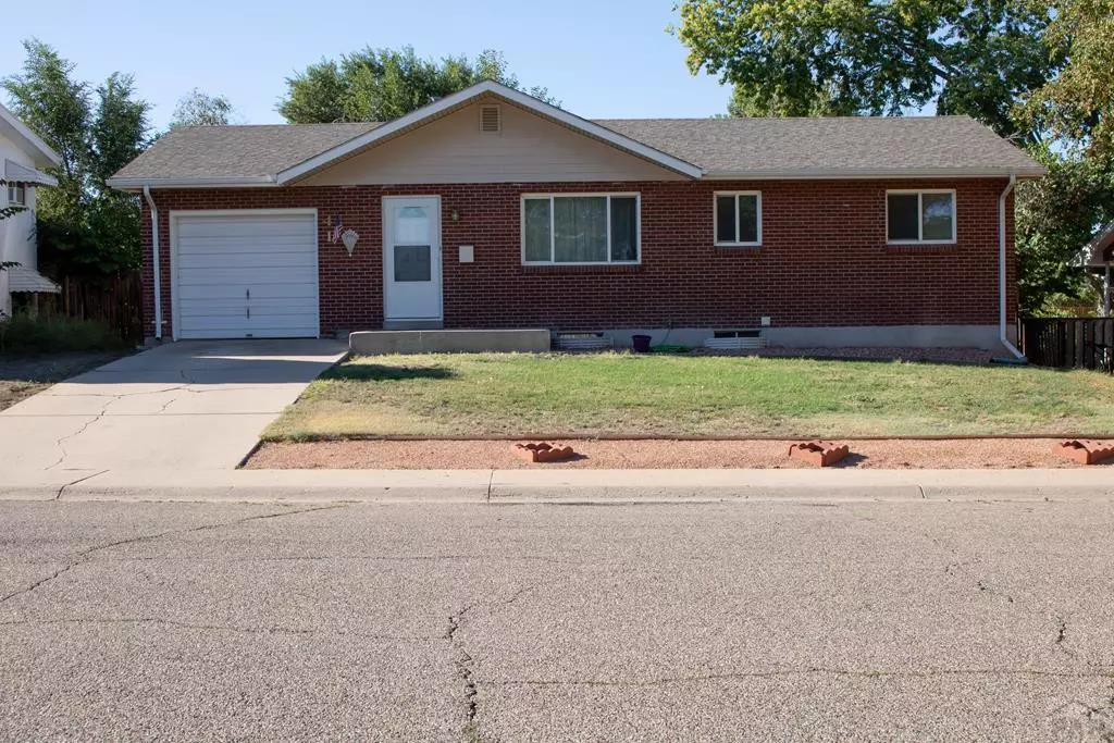 Pueblo, CO 81005,41 Drake St