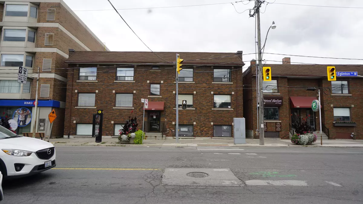 Toronto C03, ON M5N 1A4,421 Eglinton AVE W #4