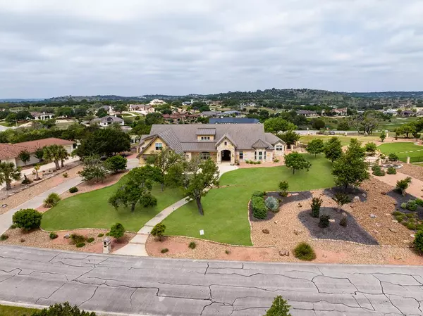 3704 E Club View CT, Kerrville, TX 78028