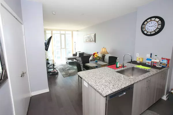 Mississauga, ON L5B 0G2,4099 Brickstone Mews W #805