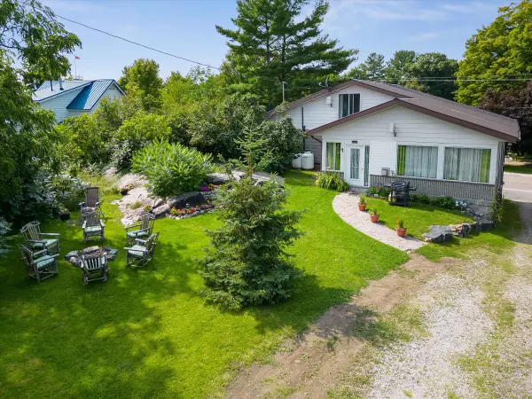 Muskoka Lakes, ON P0B 1P0,2505 Windermere RD