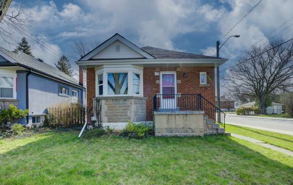 17 West 3rd ST, Hamilton, ON L9C 3J5