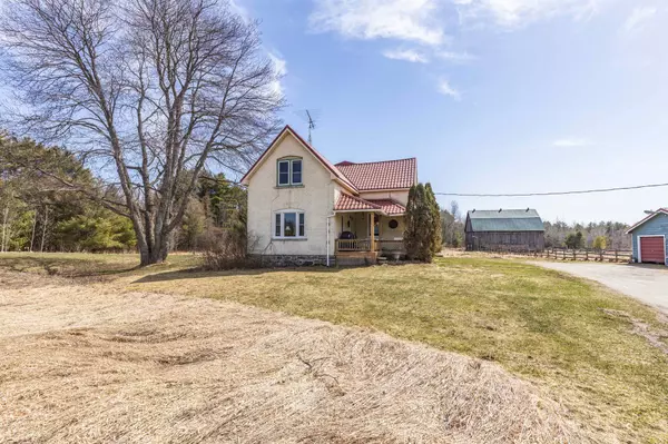 1061 Taverner RD, Gravenhurst, ON P1P 0H1